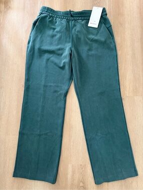 NWT Lululemon Softstreme High-Rise Pant *Regular size 12